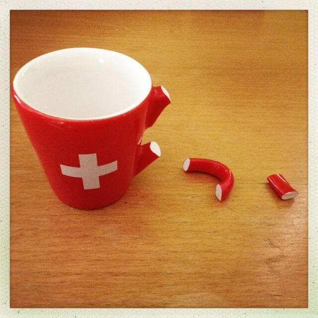 Poëzie, dichtkunst en een gebroken koffiekopje uit Zwitserland